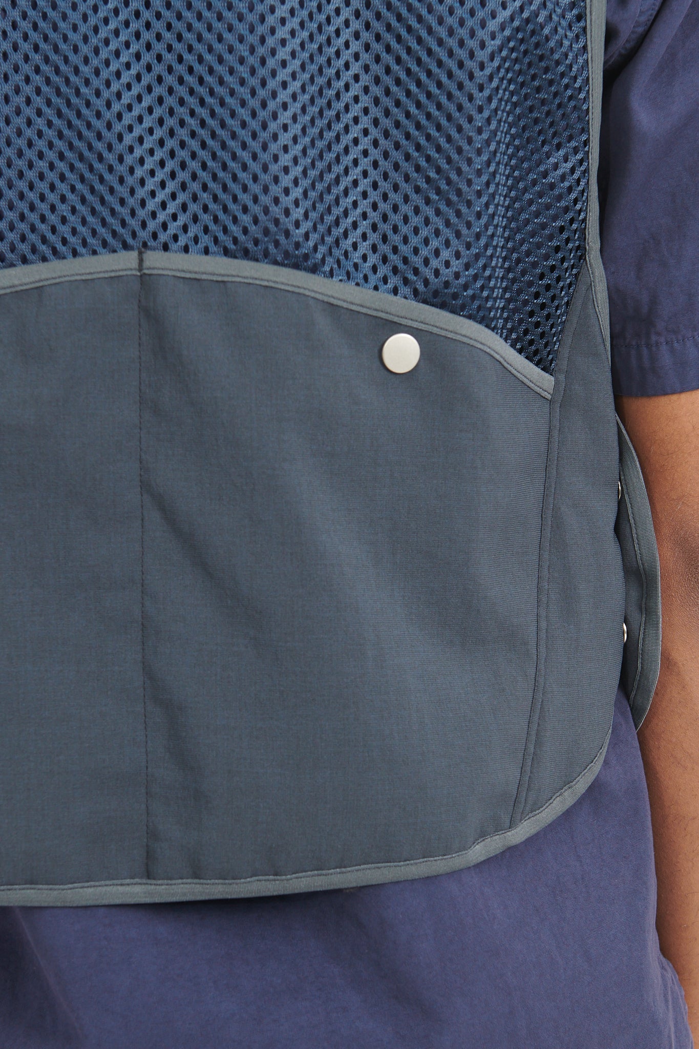 Jogger Vest Poly Mesh with Fidlock Buckle - Navy