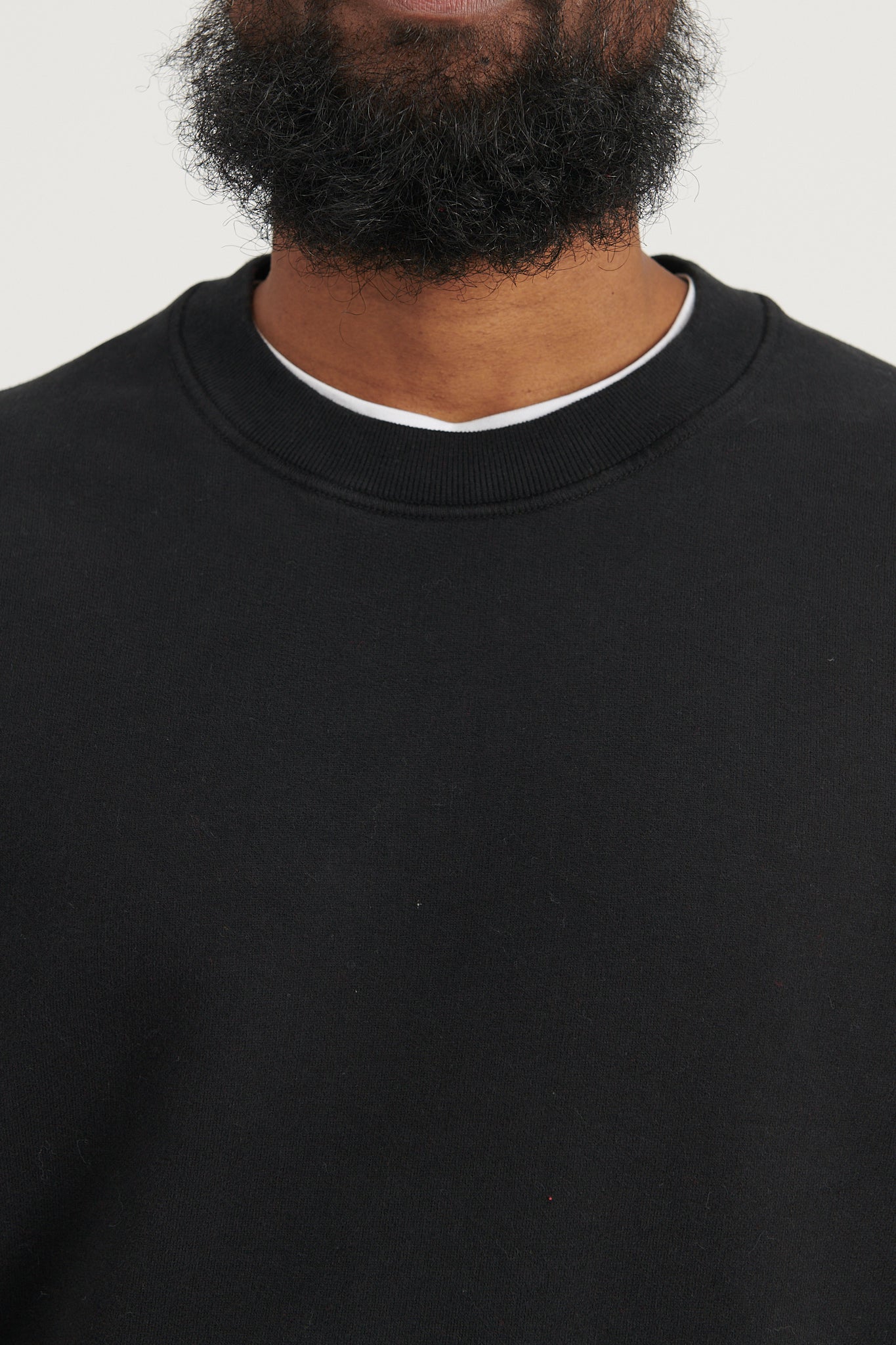 63020 Brushed Cotton Fleece Crewneck Sweatshirt - Black